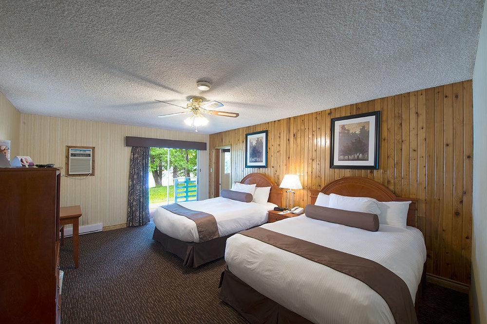 Bayshore Inn & Spa Waterton Park Exterior foto