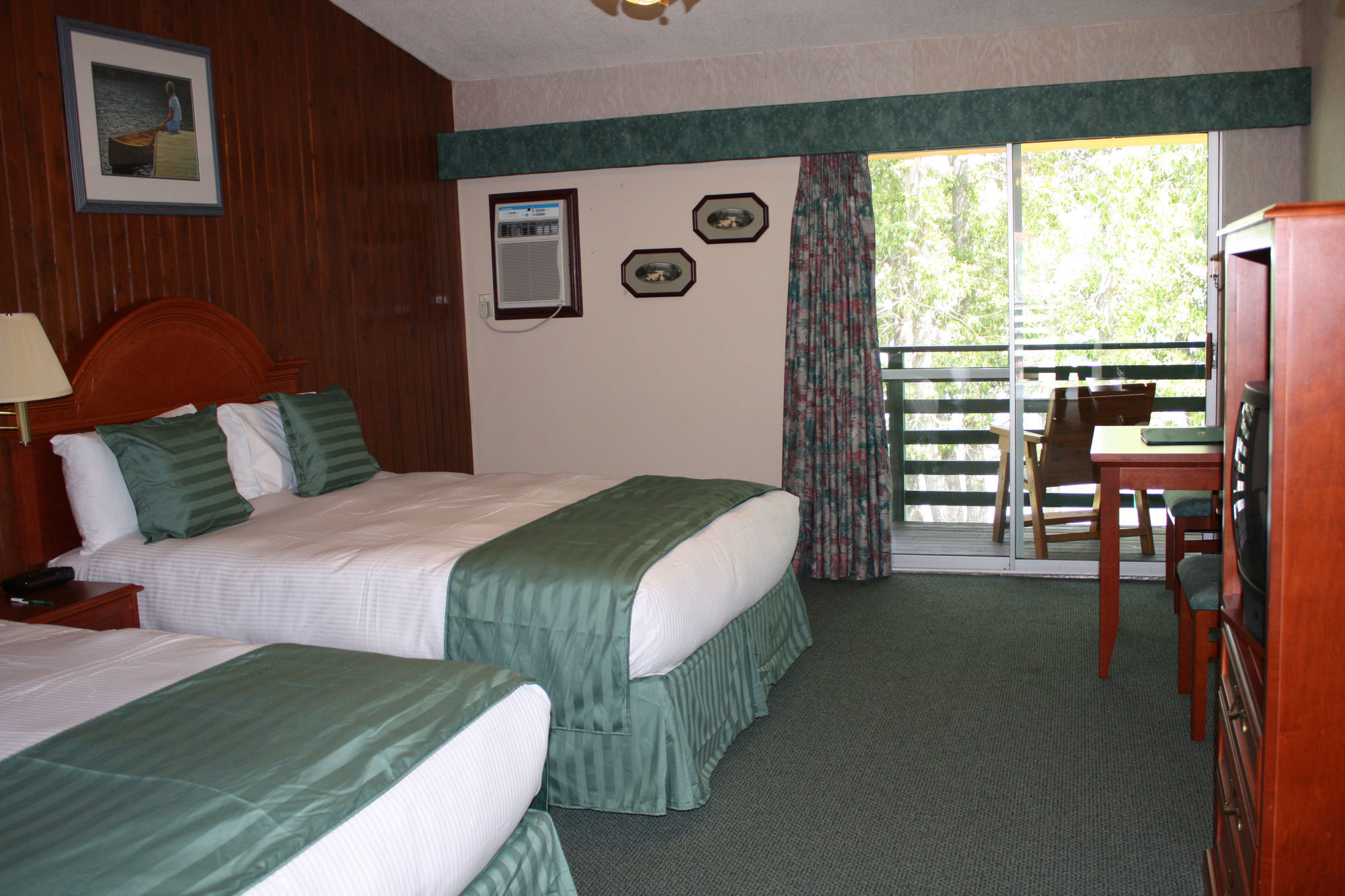 Bayshore Inn & Spa Waterton Park Exterior foto