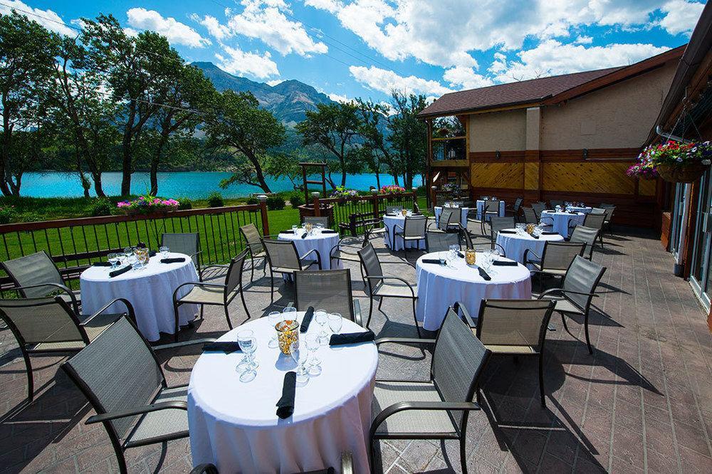 Bayshore Inn & Spa Waterton Park Exterior foto