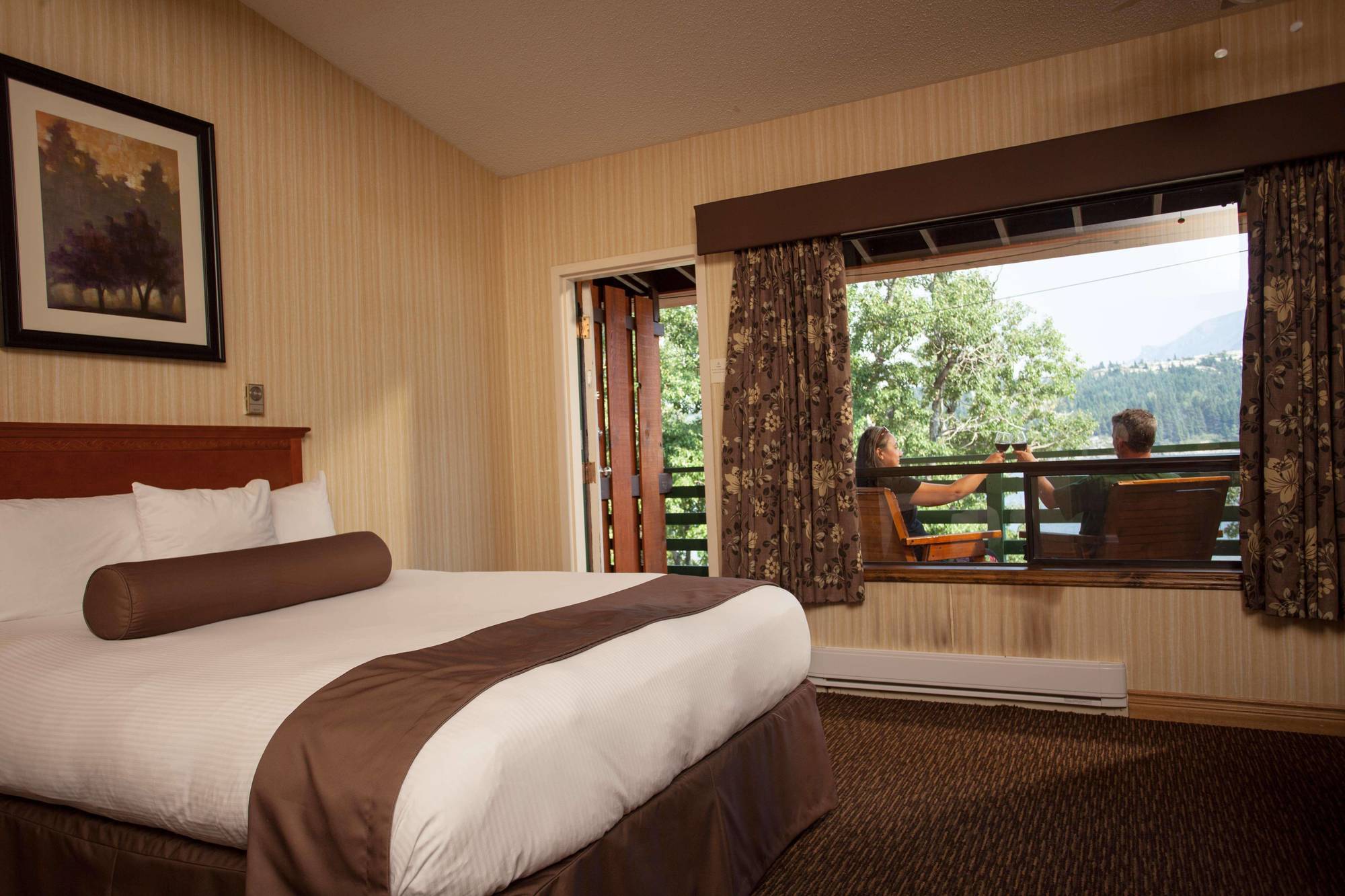 Bayshore Inn & Spa Waterton Park Exterior foto